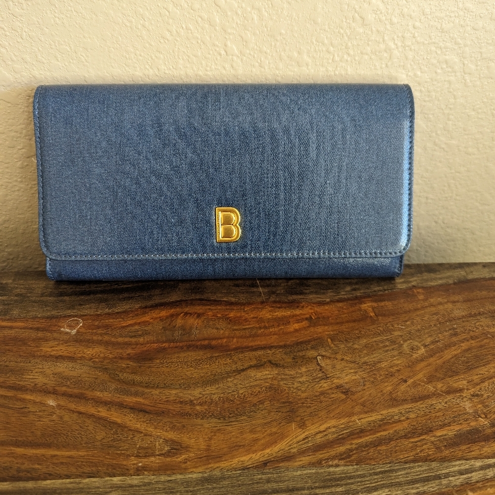 Brandon Blackwood Travel Pouch
